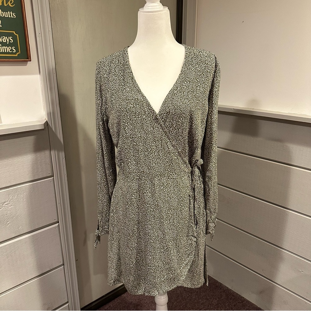 Abercrombie & Fitch Green Wrap Dress